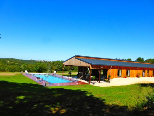 Le Bois de la Fontaine : Maisons de vacances proche de Saint-Martial-de-Nabirat
