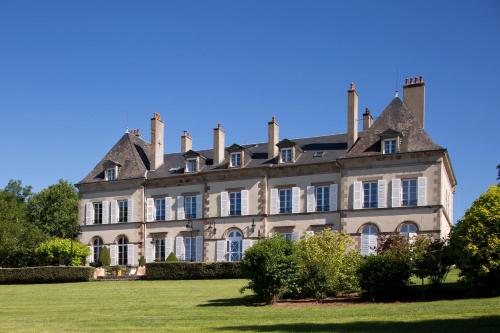 Château d'Ygrande - les Collectionneurs : Hotels proche de Cosne-d'Allier