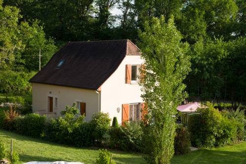 Gîte le Noyer - l'Ancien Vignoble : Maisons de vacances proche de Sainte-Mondane