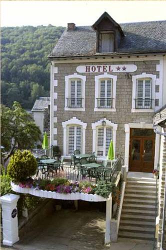 Hôtel des Voyageurs : Hotels proche de Saint-Chély-d'Aubrac