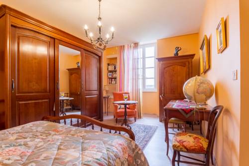 Chambres d'Hôtes Saint Roch : Maisons d'hotes proche de Maubec