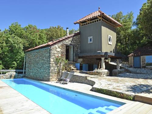 Cozy Villa in Languedoc-Roussillon with Private Pool : Villas proche de Ferrières-Poussarou