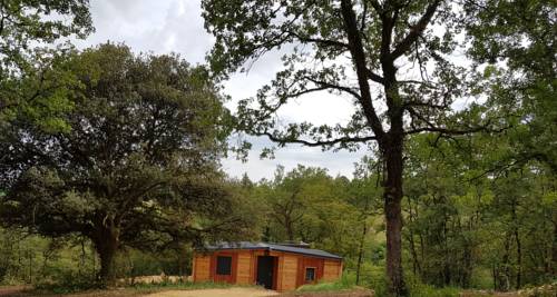 Gîtes du Chêne Vert : Maisons de vacances proche de Bars