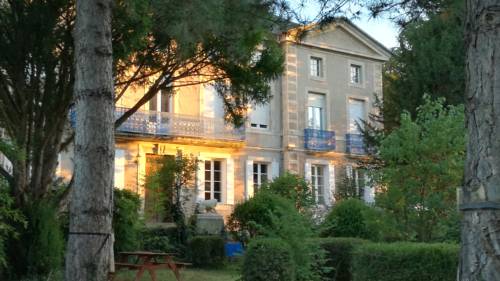 Domaine du Vern : Maisons d'hotes proche de Mounes-Prohencoux