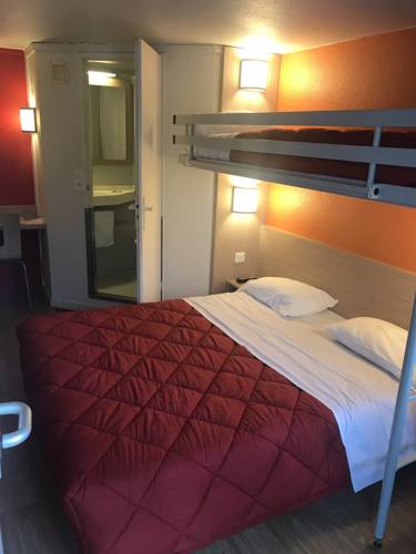 Premiere Classe Montbeliard - Sochaux : Hotels proche de Delle
