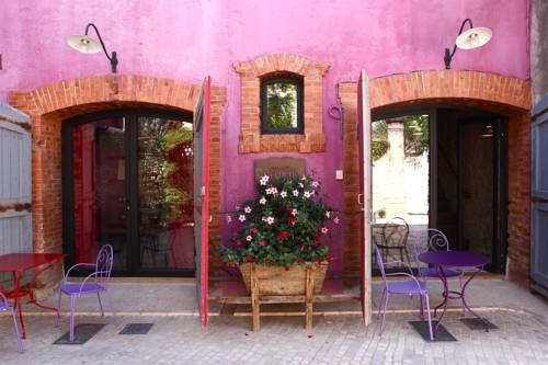 Village Castigno - Wine Hotel & Resort : Hotels proche de Pardailhan
