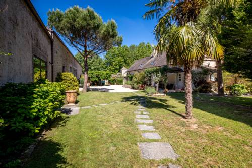 Le Jardin De Maurice : B&B / Chambres d'hotes proche de Marigny-lès-Reullée