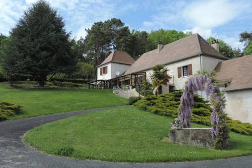 Le jardin des paons : B&B / Chambres d'hotes proche de Montagnac-la-Crempse