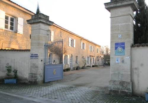 Le Logis d'ANTIGNY : B&B / Chambres d'hotes proche de Saint-Séverin-sur-Boutonne