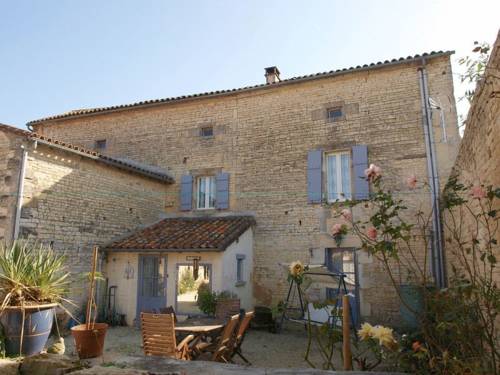 Bed and Breakfast Dunroamin : B&B / Chambres d'hotes proche de Paizay-Naudouin-Embourie