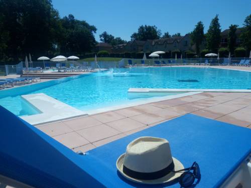 Résidence Lac Mondésir : Appart'hotels proche de Savignac-sur-Leyze