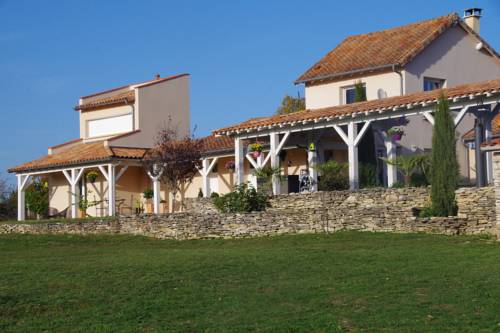 Junior Suite Le Pied de Mulet : Maisons d'hotes proche de Montagnac-d'Auberoche