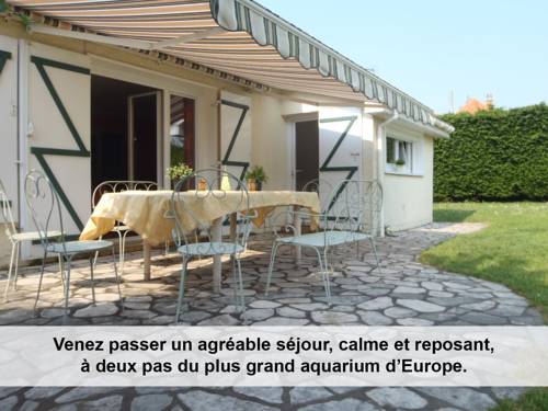 Au cèdre bleu : Maisons de vacances proche de Saint-Étienne-au-Mont