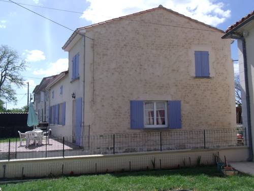 17 rue des blanchards : Maisons de vacances proche de Saint-Georges-Antignac