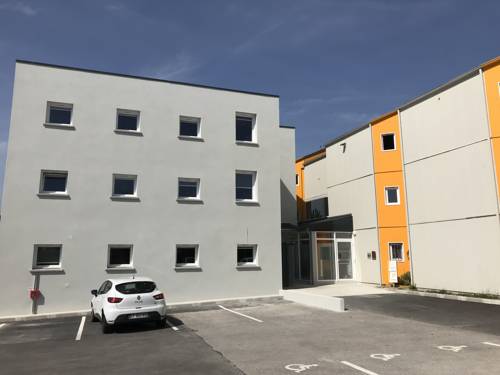 Première Classe Amiens : Hotels proche de Poulainville
