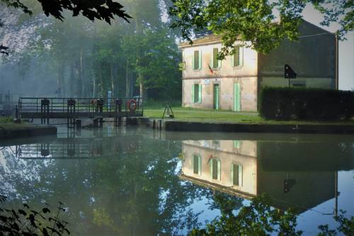 gîte de la Domergue : Maisons de vacances proche de Salles-sur-l'Hers
