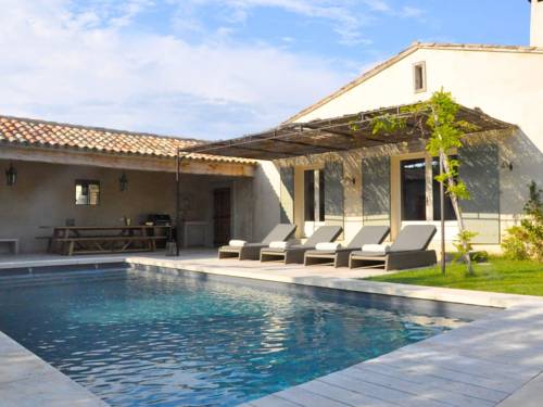 Grandeur Villa in Eygali res with Pool 2 Terraces : Villas proche d'Eygalières