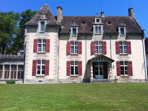 Château Logis de Roche : Maisons de vacances proche de Fauillet