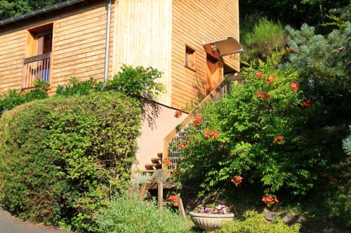La maisonnette en bois : Maisons de vacances proche de Villecomtal