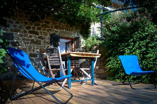 Le Petit Rias Gîte Soleil : Maisons de vacances proche de Beauvène