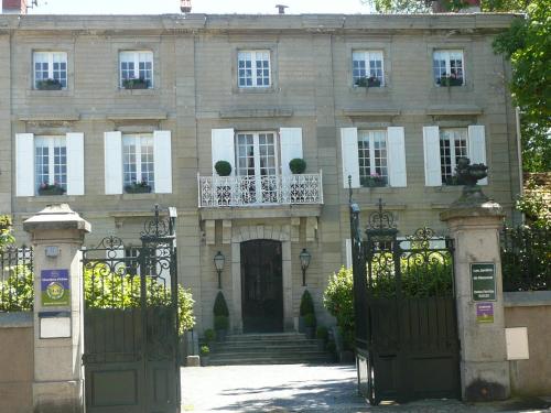 Maison d'hôtes Les Jardins de Mazamet : B&B / Chambres d'hotes proche de Labastide-Esparbairenque