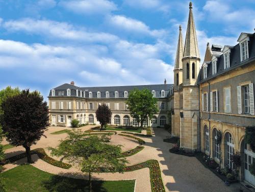 Espace Bernadette Soubirous Nevers : B&B / Chambres d'hotes proche de Le Chautay