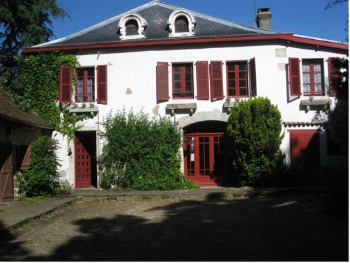 Chambres d'Hôtes Closerie du Guilhat : B&B / Chambres d'hotes proche de Sauveterre-de-Béarn