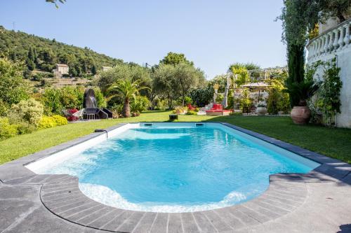 Mas de Provence en Riviera : Maisons d'hotes proche de Coaraze