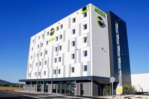 B&B HOTEL Montélimar Sud : Hotels proche d'Espeluche
