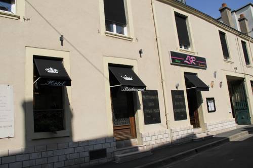 Logis Hôtels Restaurant Les 3 Rois : Hotels proche de Neuvy-Pailloux
