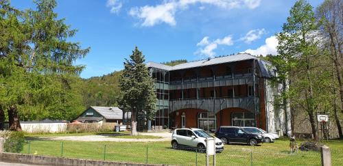 Résidence les Mélèzes de Prades Ariège : Appartements proche de Comus