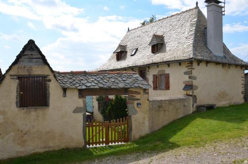 Maison tout confort calme vallée du Lot proche de Conques en Aveyron : Maisons de vacances proche de Grand-Vabre