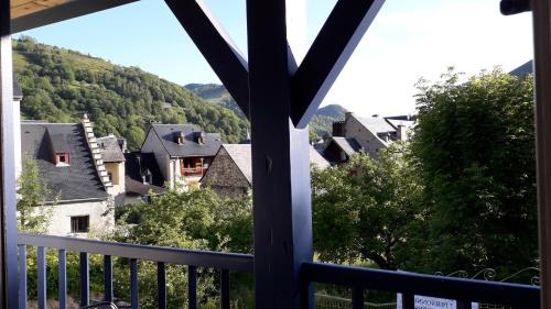 Le balcon face à l'Aspin : Maisons de vacances proche de Bordères-Louron