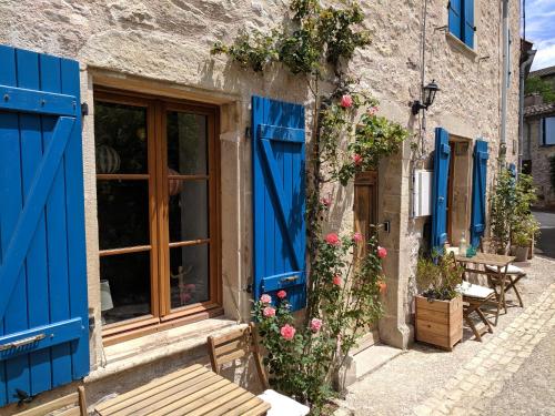 Gîte Rue des Fleurs Puycelsi : Maisons de vacances proche de Beauvais-sur-Tescou