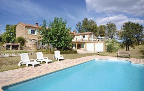 Amazing home in Bagard with 3 Bedrooms, WiFi and Outdoor swimming pool : Maisons de vacances proche de Massanes