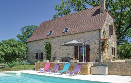 Beautiful Home In Salviac With Wifi, Private Swimming Pool And Outdoor Swimming Pool : Maisons de vacances proche de Saint-Aubin-de-Nabirat