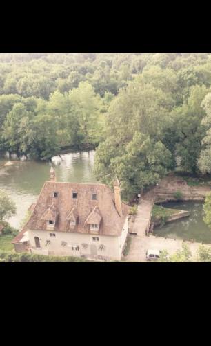 Charmant Moulin avec SPA 15 min de Tours : Maisons de vacances proche d'Artannes-sur-Indre