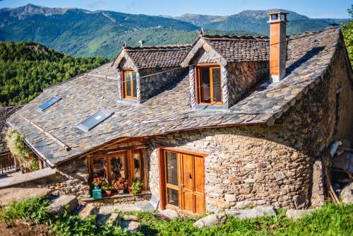 The Dragon Barn - Grenier : Maisons de vacances proche de Prades