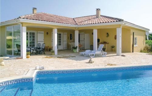 Awesome home in Argeliers with 3 Bedrooms, WiFi and Outdoor swimming pool : Maisons de vacances proche de Montouliers