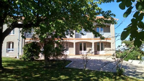 Résidence Hôtelière du MAGNOAC : Hotels proche de Castelnau-Magnoac