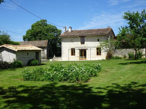 Domaine du Clos de la Touche Parc et Piscine : Maisons de vacances proche de Châtillon
