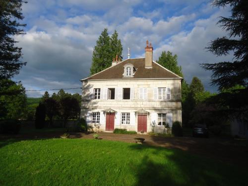 Maison de caractere : Maisons de vacances proche de Champagne-sur-Loue