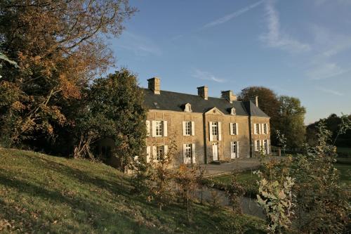 Manoir du Mesnil de Bas : Maisons de vacances proche de Saint-Sauveur-la-Pommeraye