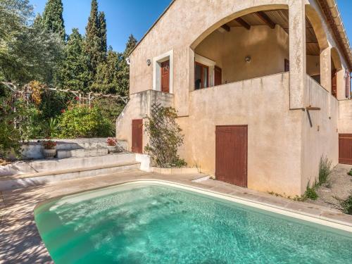 Delightful Villa in Montouliers with Private Swimming Pool : Villas proche d'Argeliers