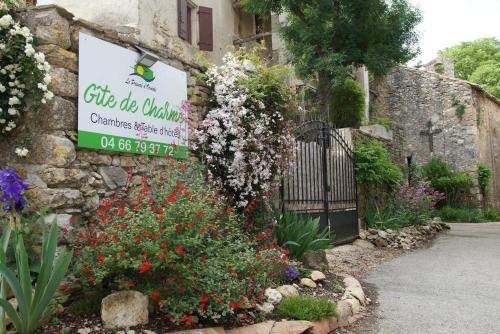 Chambres d´Hôtes Prieuré d'Orniols : Maisons d'hotes proche de La Roque-sur-Cèze