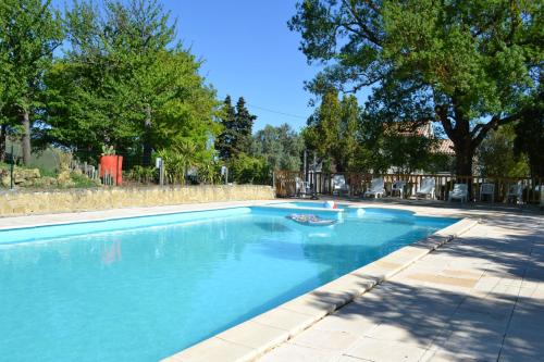Villa de 5 chambres avec piscine partagee jardin amenage et wifi a Laurac : Villas proche de Mézerville