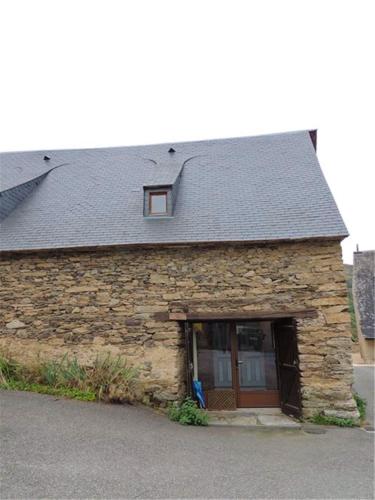 Maison d'une chambre avec terrasse amenagee a Mont a 3 km des pistes : Maisons de vacances proche de Bordères-Louron