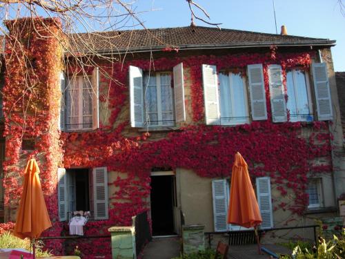Studio avec jardin clos et wifi a Neris les Bains : Appartements proche de Montvicq