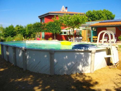 Villa d'une chambre avec piscine privee jardin amenage et wifi a Estibeaux : Villas proche de Mouscardès