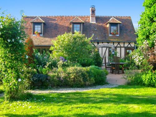 Maison de 3 chambres avec jardin clos et wifi a Cheronvilliers : Maisons de vacances proche de Montigny-sur-Avre